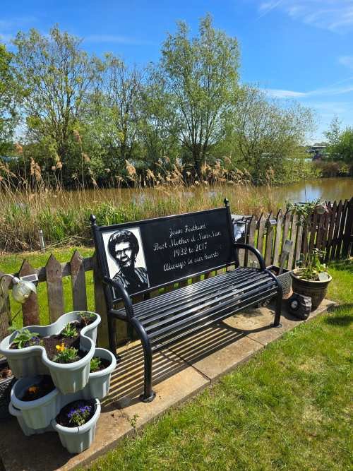 memorial-bench