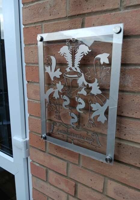 glass-work-on-memorial