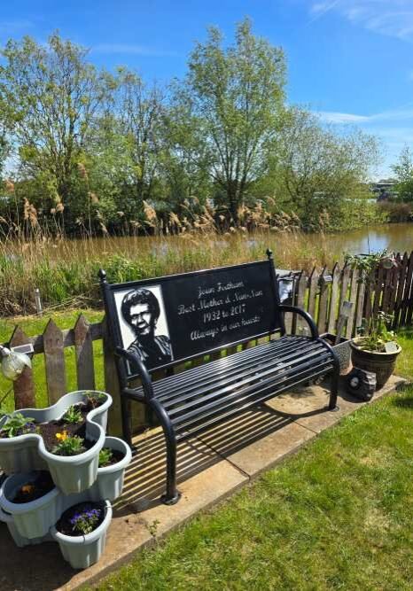 memorial-bench